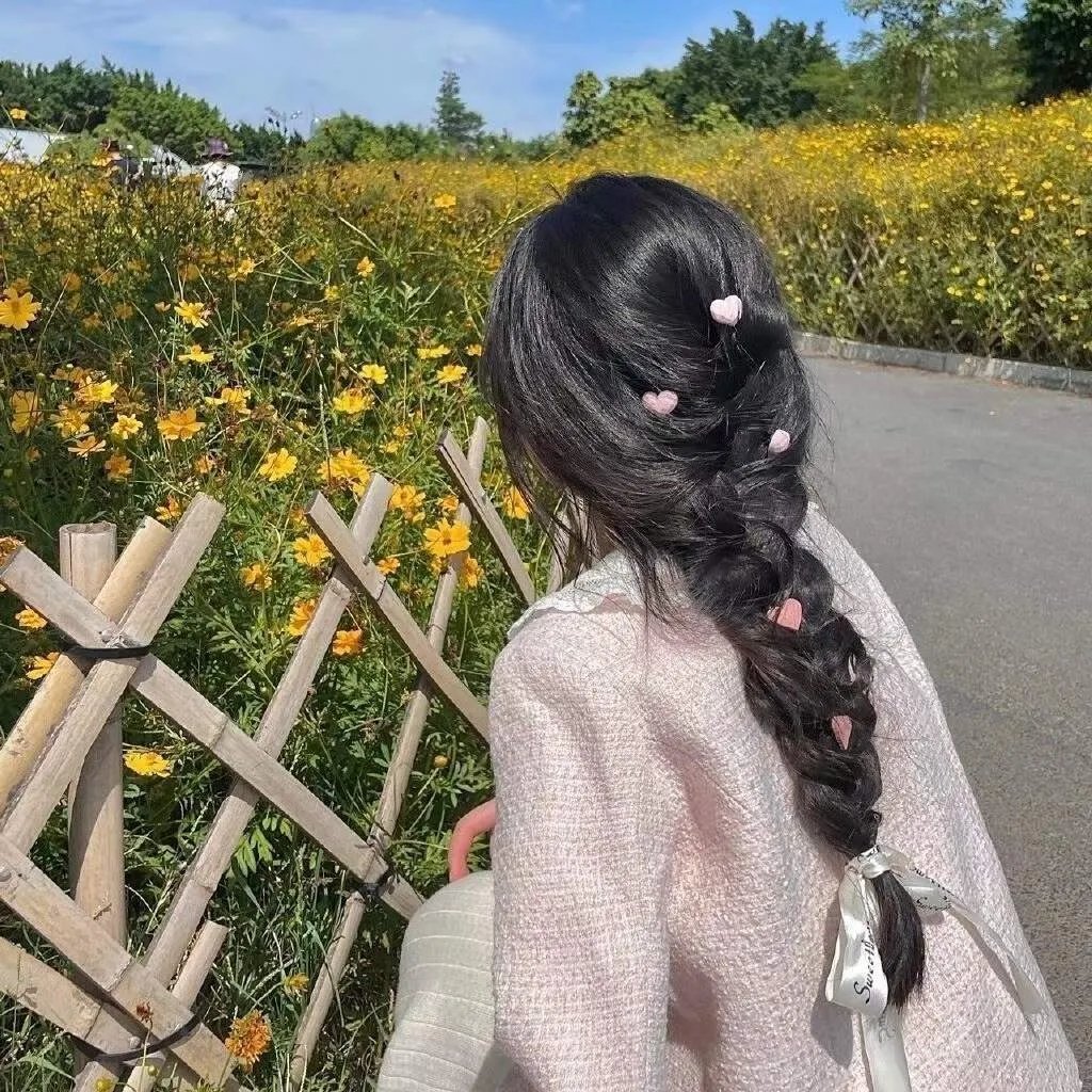 君有云